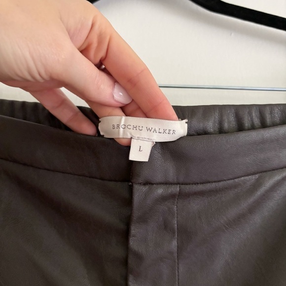 Brochu Walker The Westport Vegan Leather Pant Timber Dark Brown Size L - Picture 4 of 7